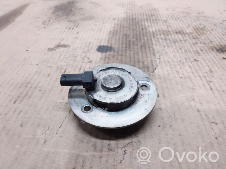 Skoda Superb B6 (3T) Camshaft vanos timing valve 06J109259A