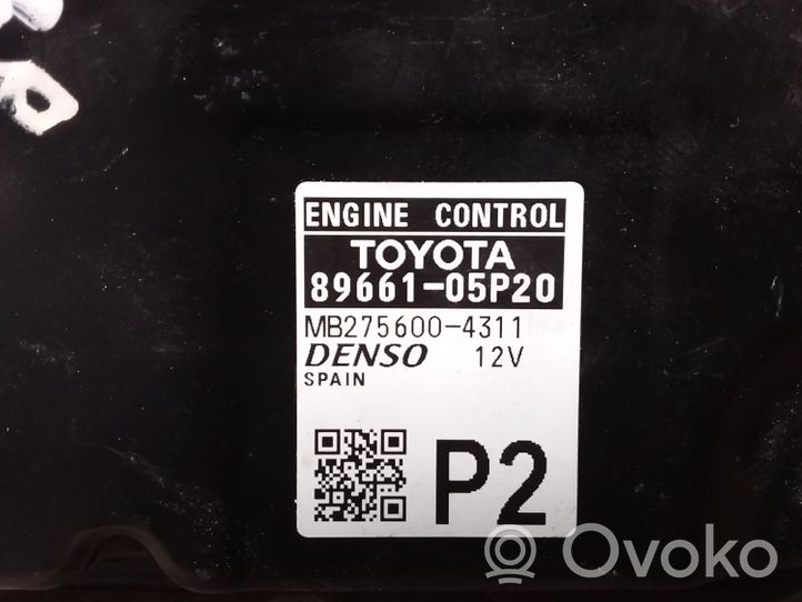 Toyota Avensis T270 Calculateur moteur ECU 8966105P20