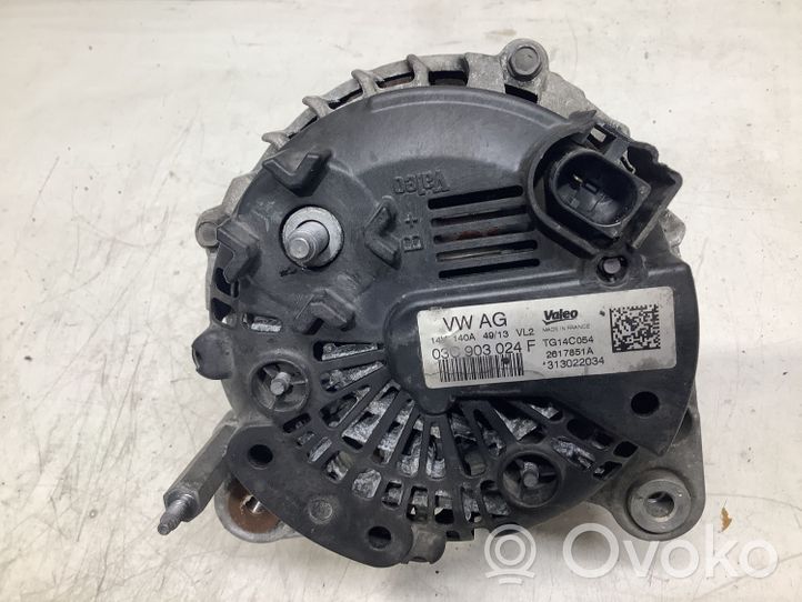 Volkswagen PASSAT B7 Generatore/alternatore 03C903024F