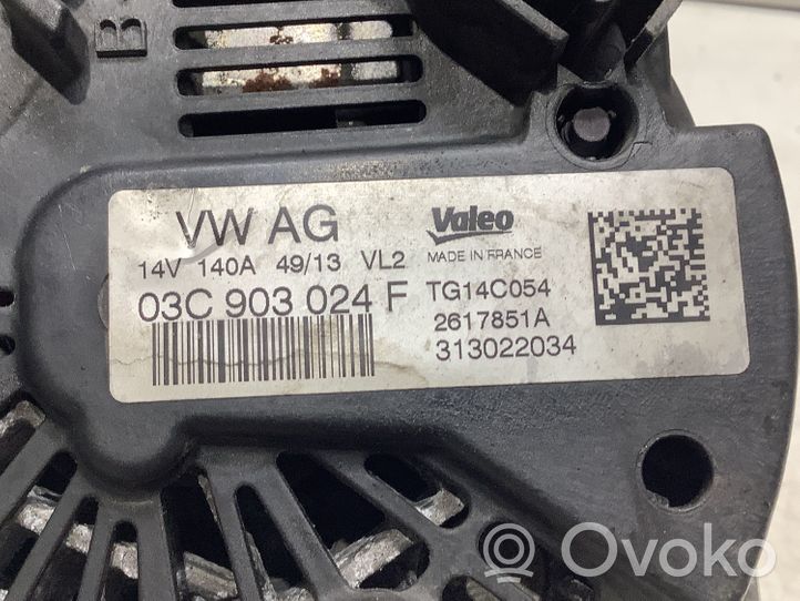 Volkswagen PASSAT B7 Generatore/alternatore 03C903024F