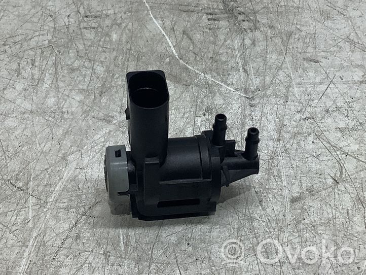 Volkswagen Golf VI Electrovanne Soupape de Sûreté / Dépression 1K0906283A