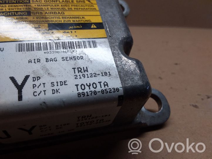 Toyota Avensis T270 Oro pagalvių valdymo blokas 8917005230