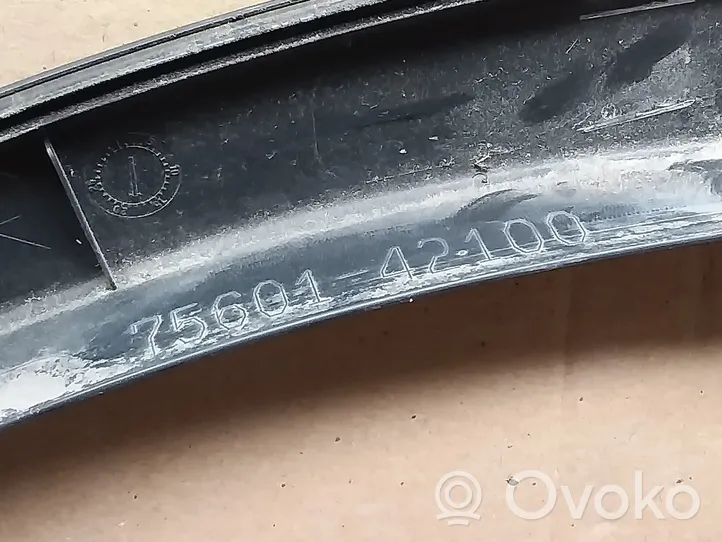 Toyota RAV 4 (XA40) Rivestimento passaruota anteriore 7560142100