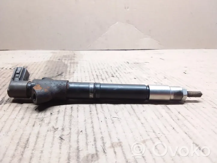 Toyota Avensis T270 Injecteur de carburant 236700R100