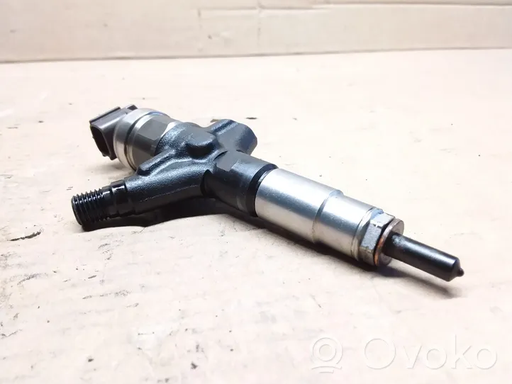 Subaru Legacy Injecteur de carburant 16613AA030