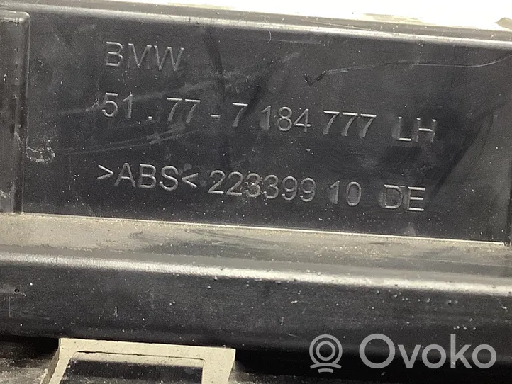 BMW 5 F10 F11 Ślizg listwy progowej 7184777