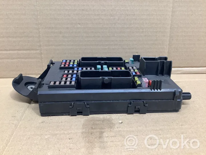 Volvo S90, V90 Sulakemoduuli 32209198