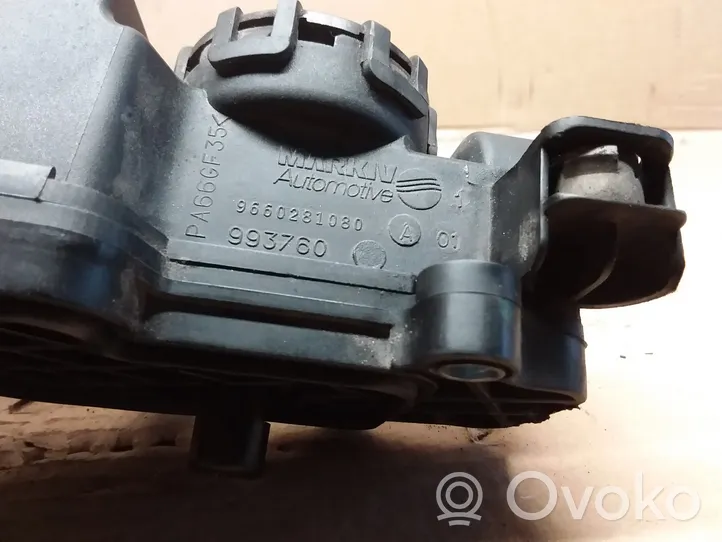 Peugeot 308 Odpowietrznik / Separator oleju 9660281080