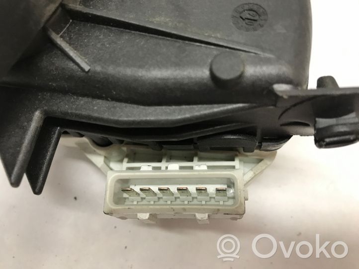 Volvo XC70 Accelerator throttle pedal 30683516