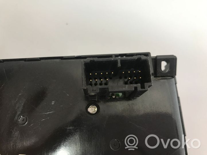 Volvo C70 Climate control unit 30739671