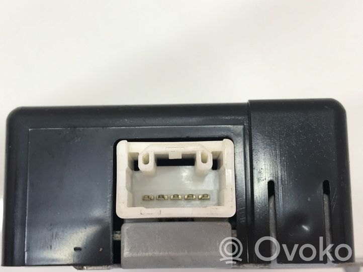 Toyota Corolla Verso E121 Unidad de control/módulo del bloqueo de puertas 8974113040