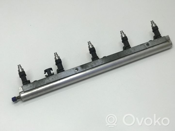 Volvo V50 Fuel injectors set 8653891