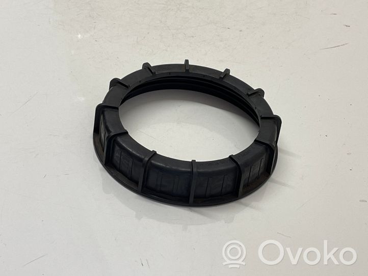 Volvo V70 Anello/dado di bloccaggio della vite della pompa del carburante nel serbatoio 9G919C385AC