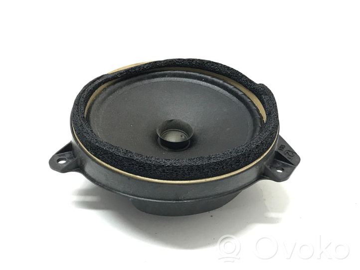 Subaru Outback Garsiakalbis (-iai) priekinėse duryse 86301AG001