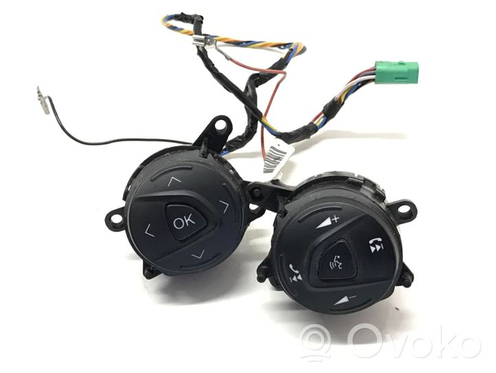 Ford Focus Pulsanti/interruttori sul volante AM5T14K147AA