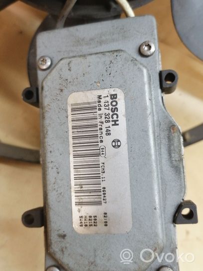 Ford C-MAX I Ventilatore di raffreddamento elettrico del radiatore 1137328148