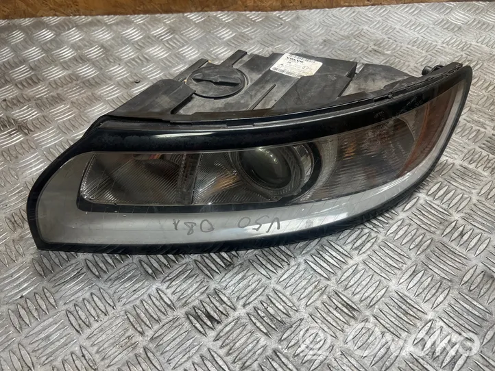 Volvo V50 Phare frontale 0301237201