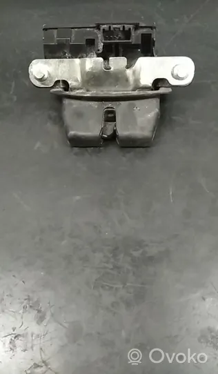 Ford Fiesta Takaluukun ulkopuolinen lukko 