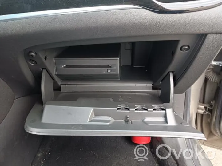 Opel Astra K Panel drawer/shelf pad 