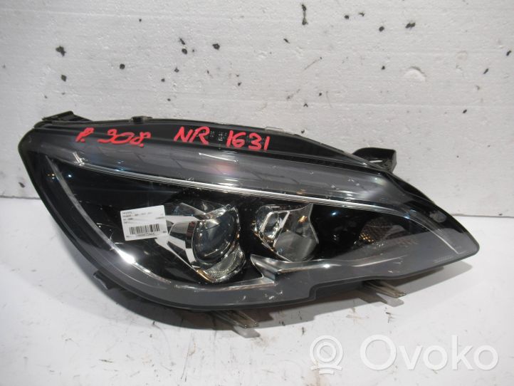 Peugeot 308 Lampa przednia 9816990580