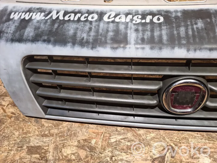 Fiat Ducato Maskownica / Grill / Atrapa górna chłodnicy 