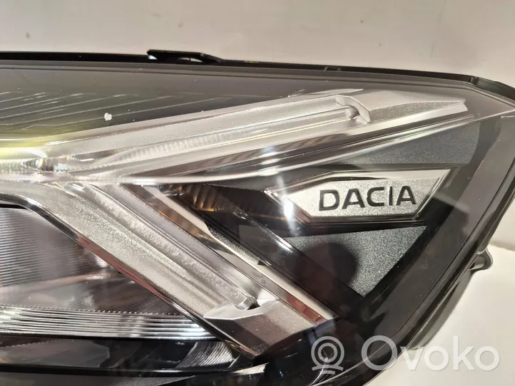 Dacia Sandero III Lampa przednia 260607161R