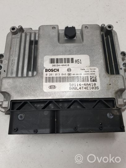 KIA Sorento Sterownik / Moduł ECU 0281013048