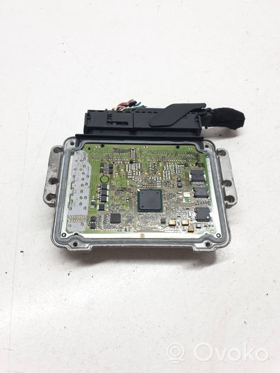 KIA Sportage Calculateur moteur ECU 3911427345