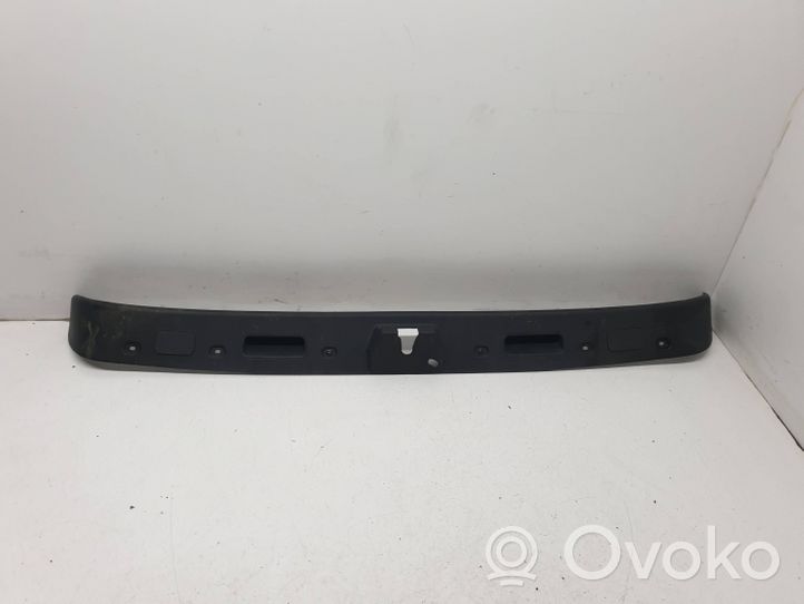 Mercedes-Benz E W211 Rivestimento portellone A2117470187