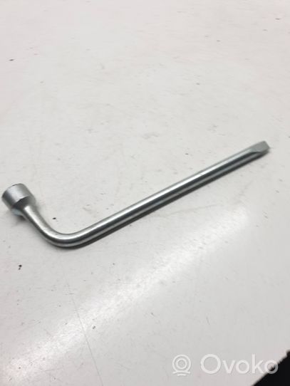 Toyota Verso Wheel nut wrench 