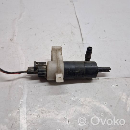 Honda CR-V Headlight washer pump 