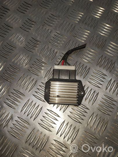 Mitsubishi Pajero Реостат вентилятора печки 4993002110