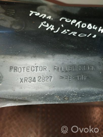 Mitsubishi Pajero Dzinēja apakšas aizsargs XR342827