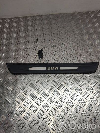 BMW 5 GT F07 Etuoven kynnyksen suojalista 25891810