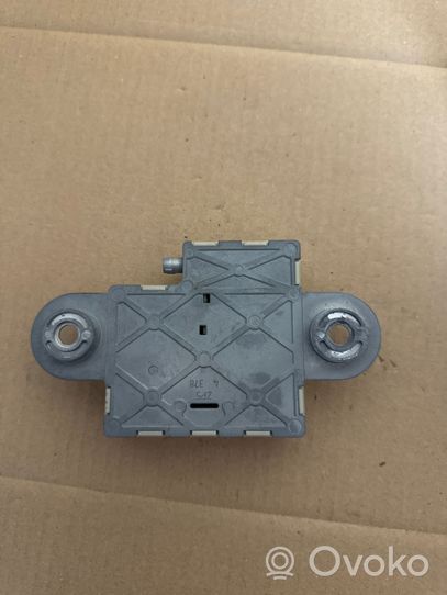 BMW X5 E70 Antenas pastiprinātājs 6935024