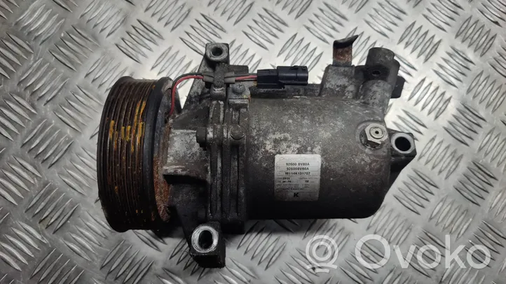 Nissan Juke I F15 Ilmastointilaitteen kompressorin pumppu (A/C) 92600BV80A