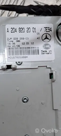 Mercedes-Benz GLK (X204) Illuminazione sedili anteriori A2048202001