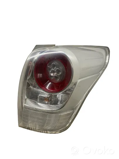 Toyota Verso Luz trasera/de freno 815500F090