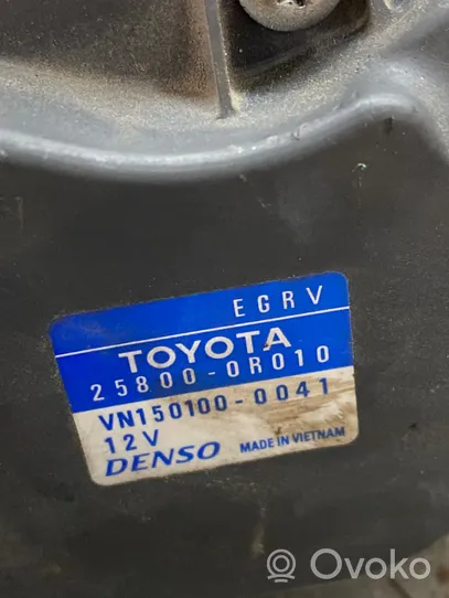 Toyota Verso AGR-Ventil Abgasrückführung 258000R010