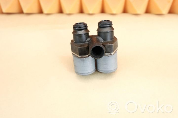 Mercedes-Benz SLK R171 Solenoīda vārsts 0048302084