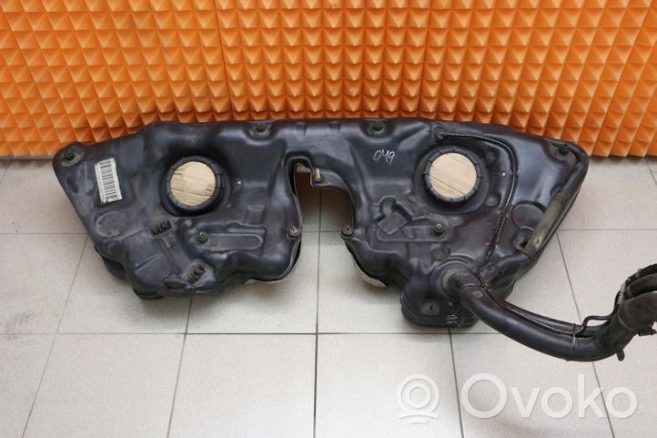 Mercedes-Benz CLK A209 C209 Réservoir de carburant A2034707501