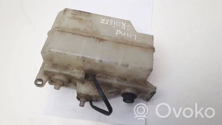 Toyota Land Cruiser (J100) Serbatoio di compensazione del liquido del freno 4721060020