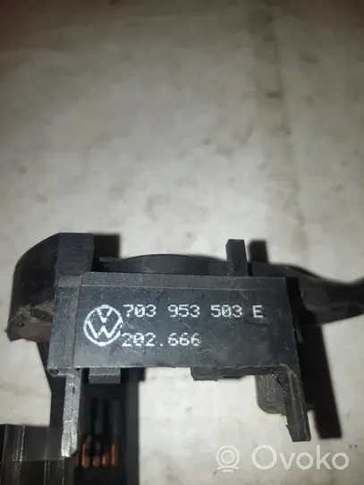 Volkswagen Vento Schalter Hebel Scheibenwischer 703953503E