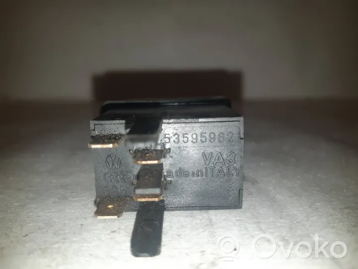 Volkswagen PASSAT B3 Interruptor del elevalunas eléctrico 53595962