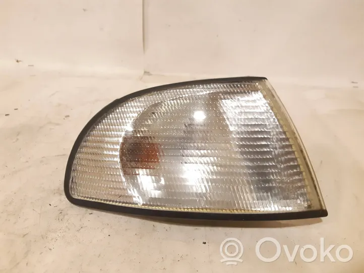 Audi A4 S4 B5 8D Front indicator light 084411514