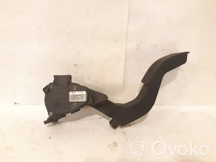 Volkswagen PASSAT B5.5 Accelerator throttle pedal 8D1721523J