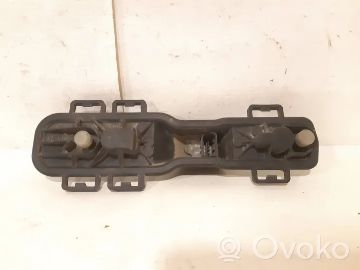 Nissan Primera Porte ampoule de feu arrière 89025242