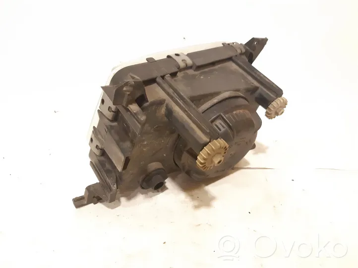 Volkswagen PASSAT B3 Lampa przednia 7R0134596