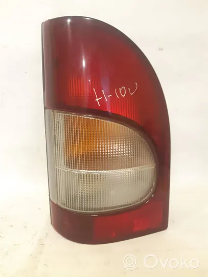 Hyundai H-100 Rear/tail lights L92401434