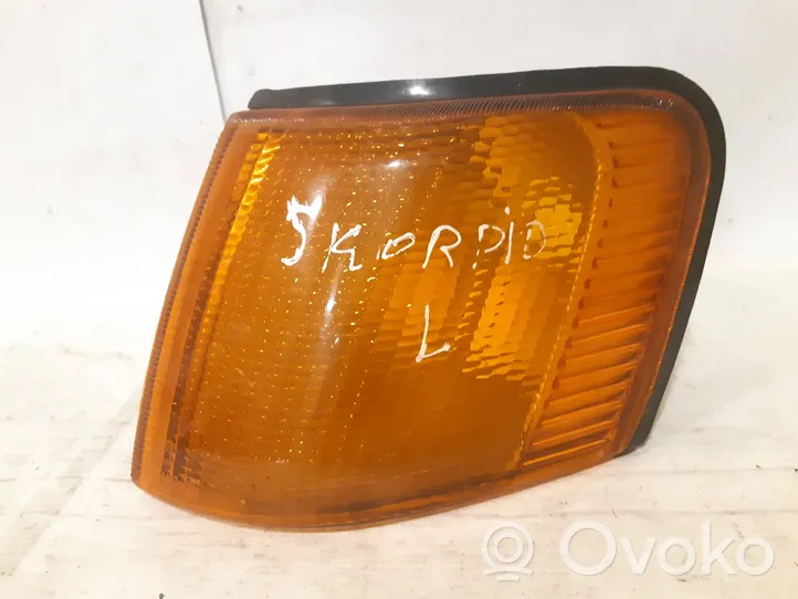 Ford Scorpio Indicatore di direzione anteriore B2840210L